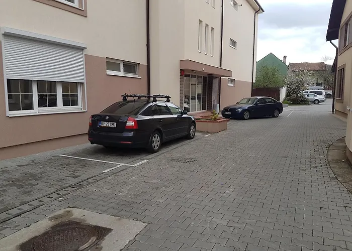 Cozy Near Old Town - Free Parking