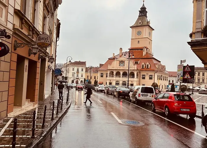 Toni Place In The Centre